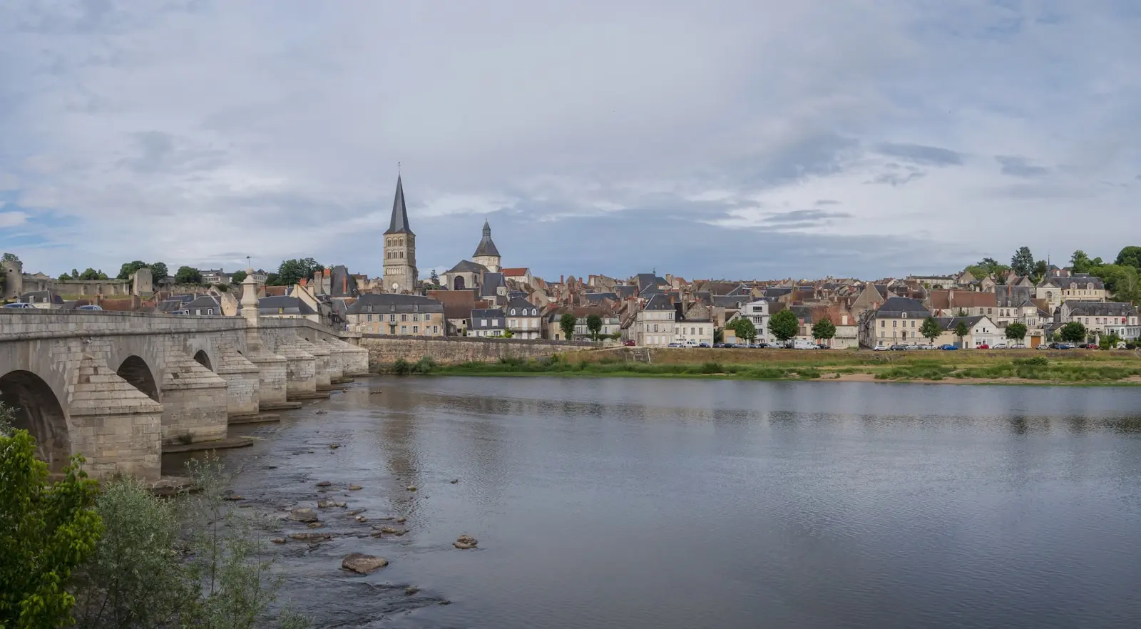 Tours, Indre-et-Loire (37)
